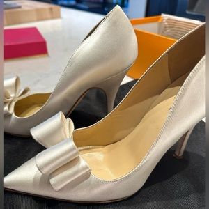Kate Spade off white stilettos with bow